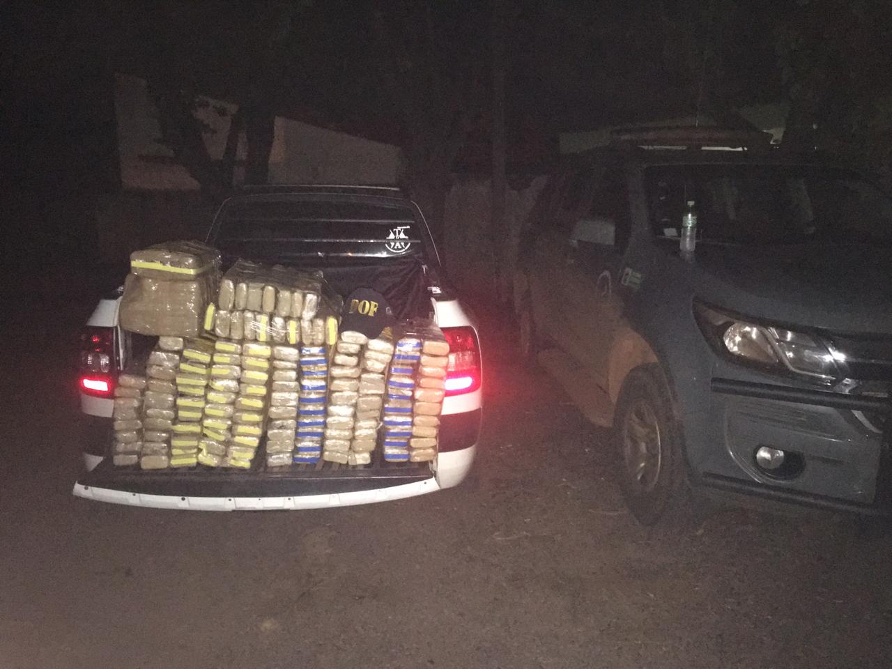 Após fugir do bloqueio policial veículo é apreendido pelo DOF com 150 quilos de maconha na região de Ponta Porã