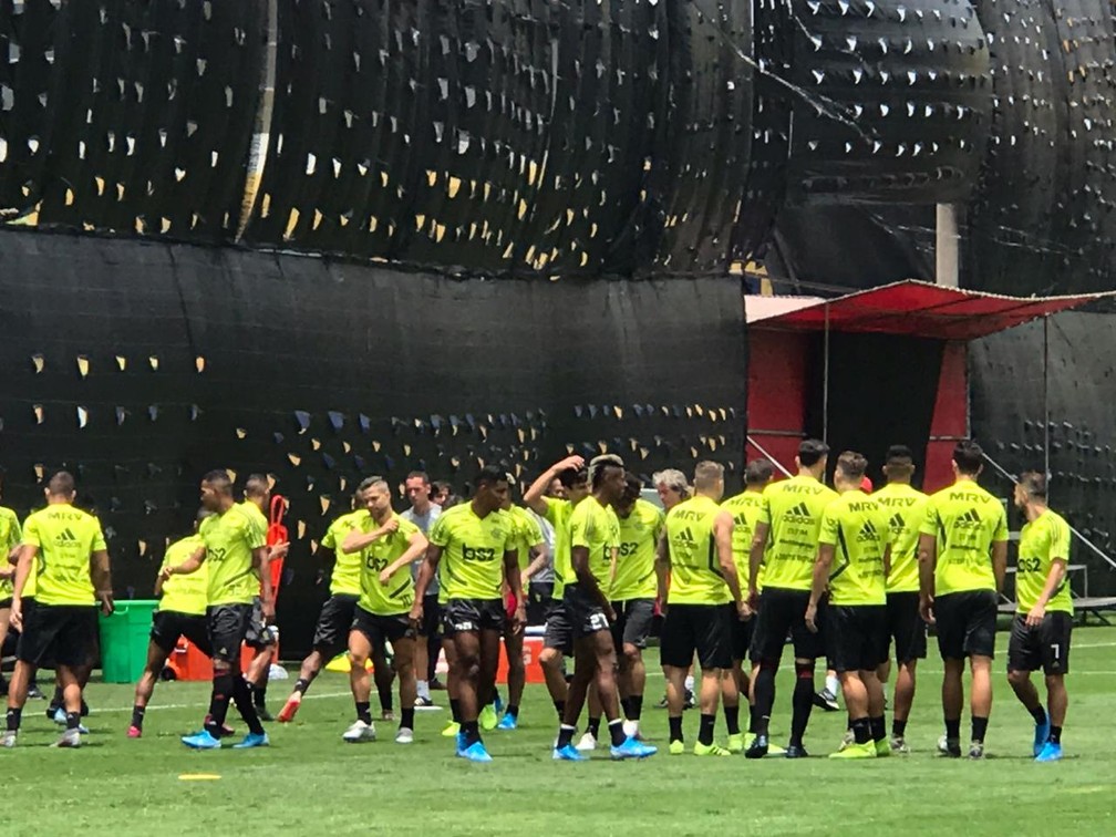 Flamengo realiza primeiro treino em Lima