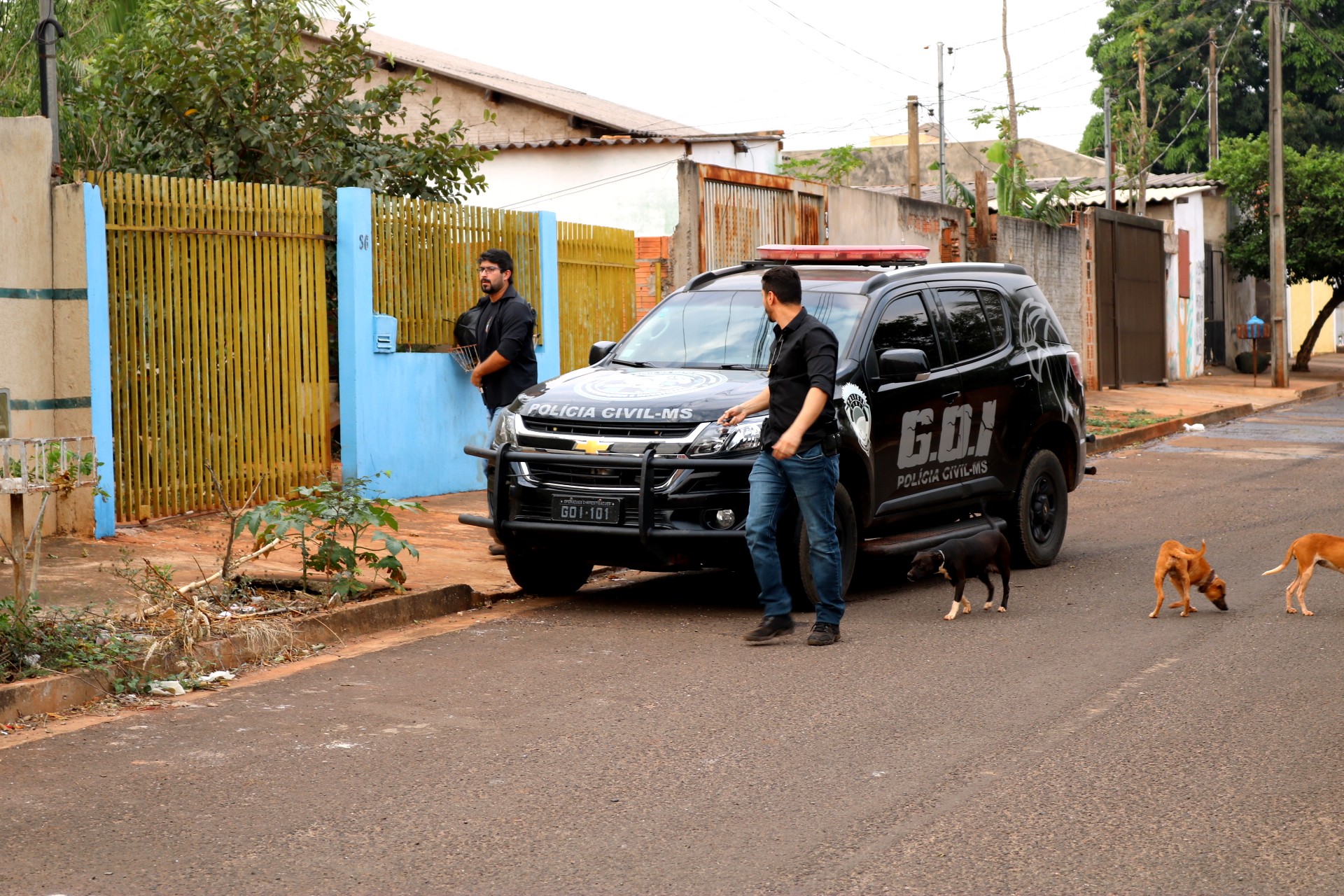 Policiais civis prendem, na Capital, foragido por homicídio ocorrido em Paranhos