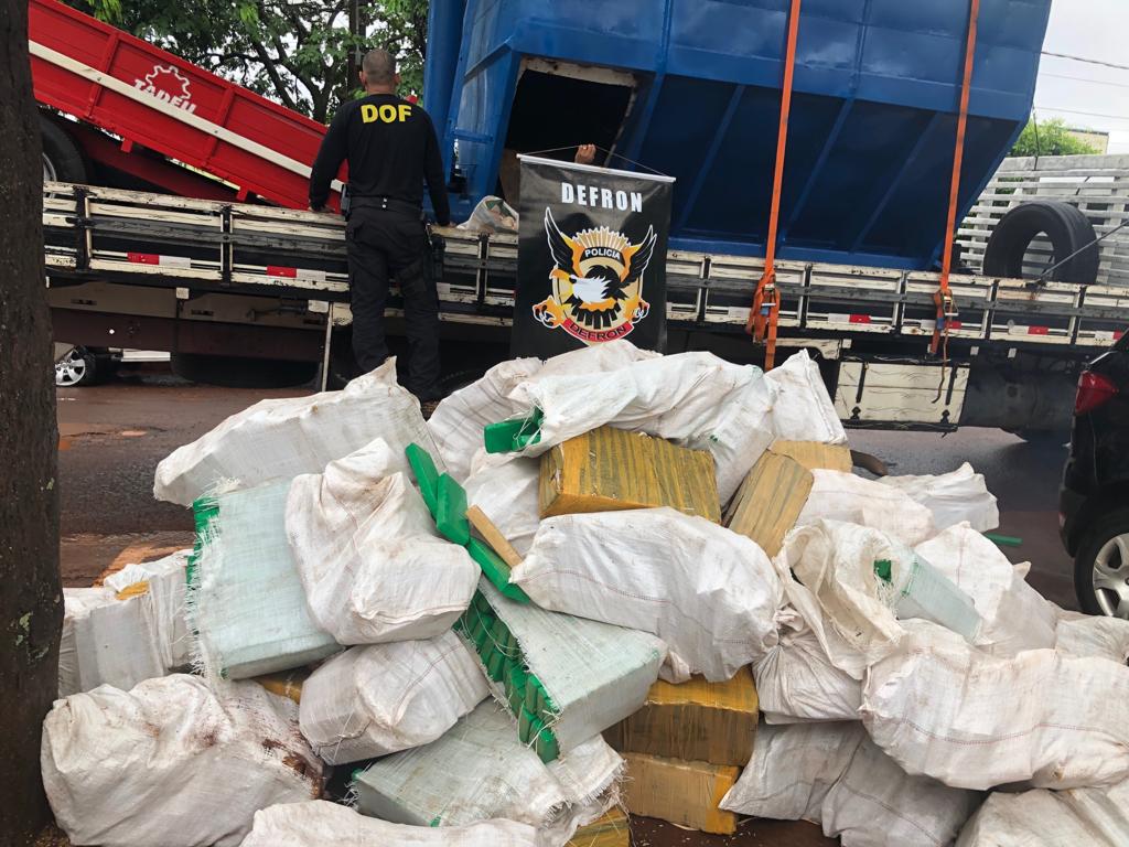 Polícia Civil apreende duas toneladas e meia de maconha escondida em maquinários agrícolas