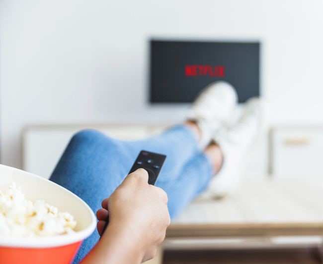 Netflix explica por que deixará de funcionar em TVs antigas