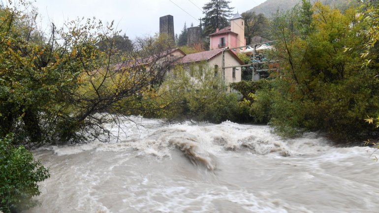 Dois mortos em inundações no sul de França
