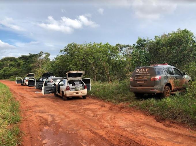 Durante a Operação Hórus, DOF apreende veículos carregados com produtos do Paraguai