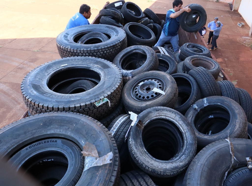 Dourados: Prefeitura recebe pneus doados pela Receita Federal para atender a frota