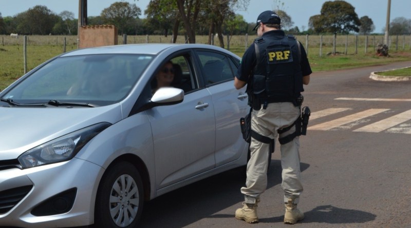 PRF e BPChoque da PM/MS prendem duas pessoas com mandado de prisão em Miranda (MS)