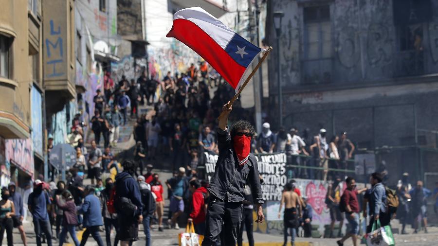 Chile. 80% dos cidadãos pedem nova Constituição, diz autarca após consulta não vinculativa