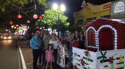 Centro comercial de Naviraí recebe decoração natalina pela BPW