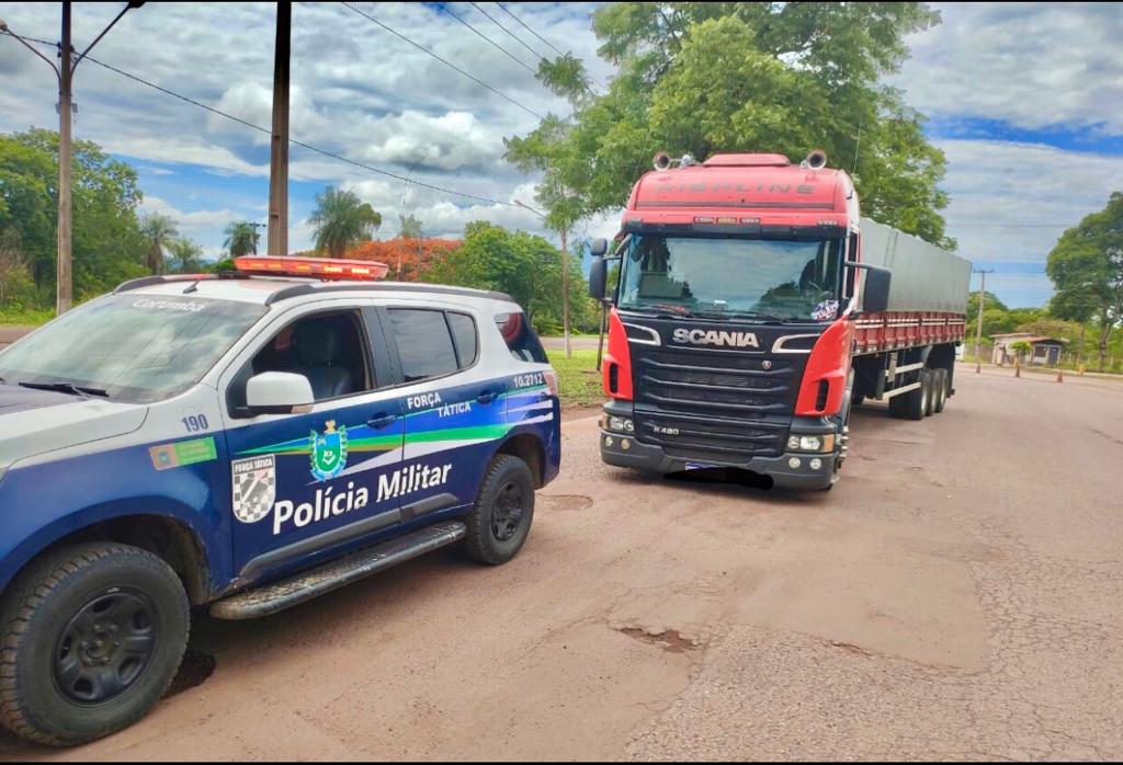Polícia Militar recupera carreta roubada e prende autor do crime em Corumbá