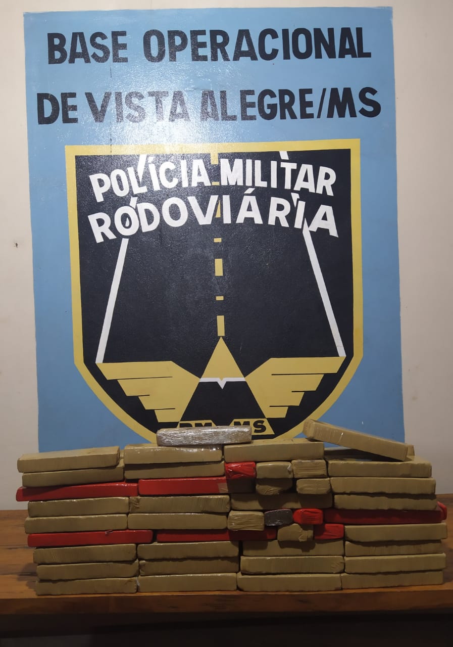 Polícia Militar Rodoviária apreende 68 kg de drogas e captura traficante que tinha evadido da abordagem