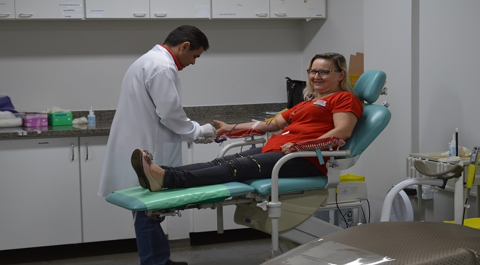 Banco de Sangue do HRMS recebe ação dos taxistas para contribuir com doações de sangue