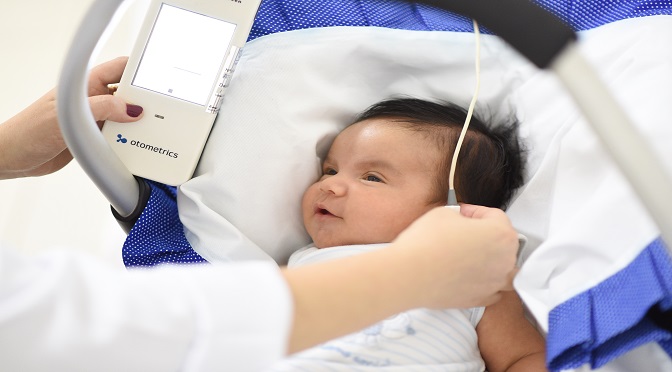 Hospital Regional de Ponta Porã realiza 1.500 testes de linguinha e orelhinha em seis meses