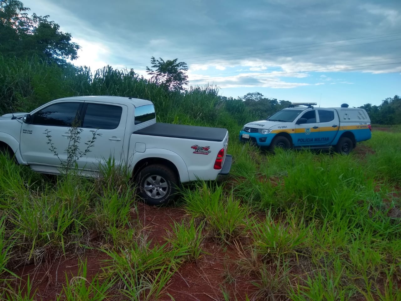 Polícia Militar Rodoviária frusta roubo de camionete que era levada para o Paraguai