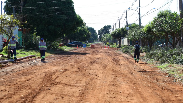 Prefeitura assina contrato para pavimentação do Bairro Santa Luzia