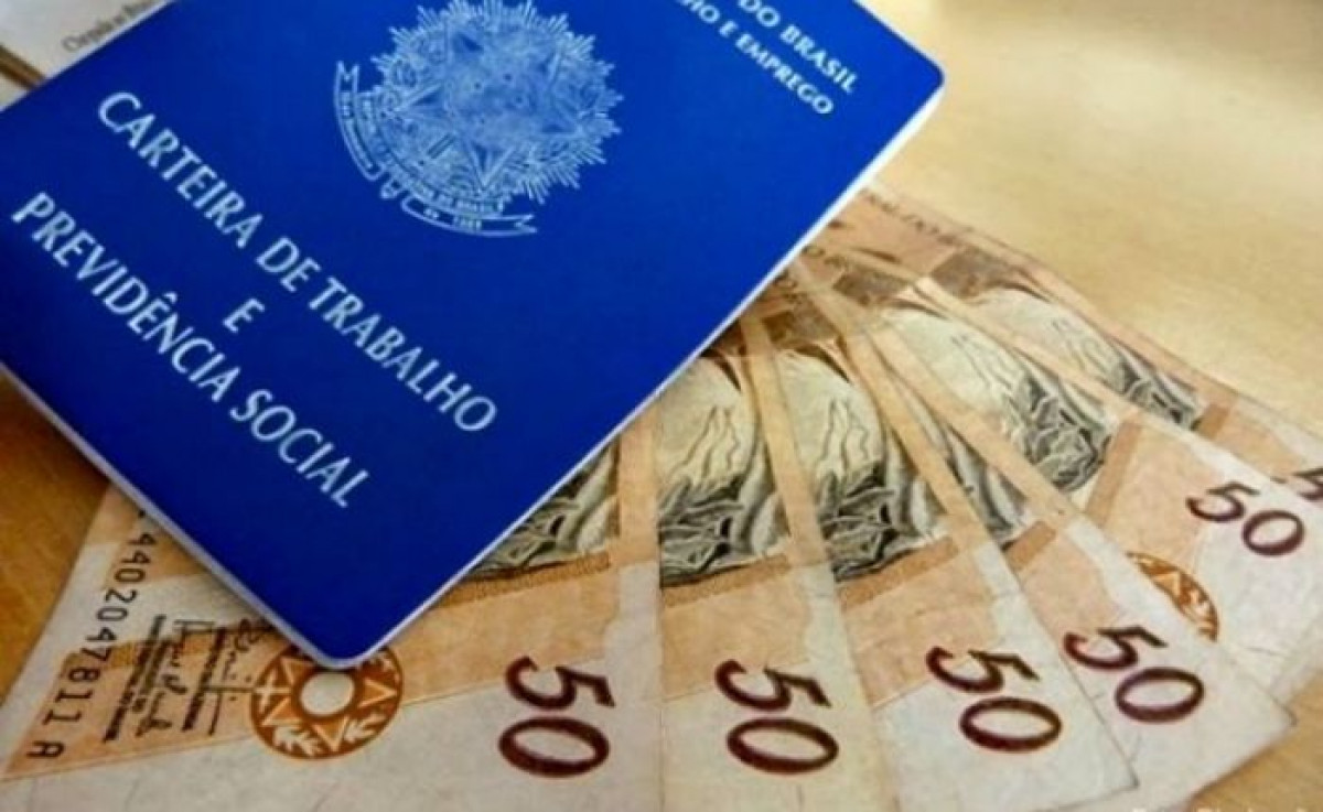 No primeiro dia do mês Governo libera pagamento de servidores que ganham até R$ 4 mil