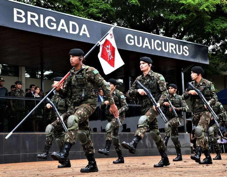 Promotores de Justiça prestigiam 71 anos da Brigada Guaicurus em Dourados