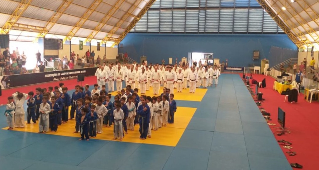 Com mais de 600 inscritos, torneio em Campo Grande iniciou o calendário do judô estadual