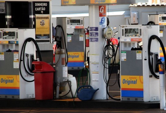Procon Estadual notifica 56 postos de combustível a prestar informações sobre estoque e preços