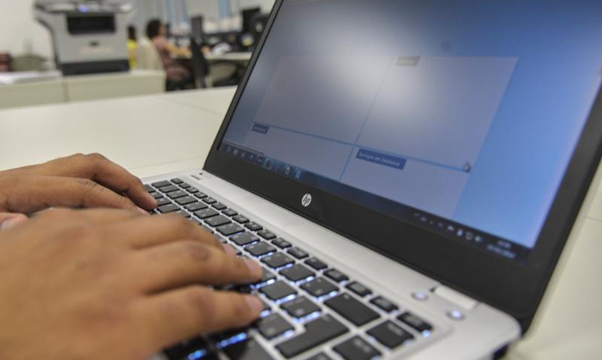 Com avanço tecnológico, Detran-MS realiza mais de 10 mil aulas online para primeira habilitação
