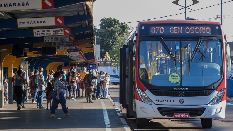 Prefeitura atende reivindicação e estende horários das linhas de ônibus da madrugada