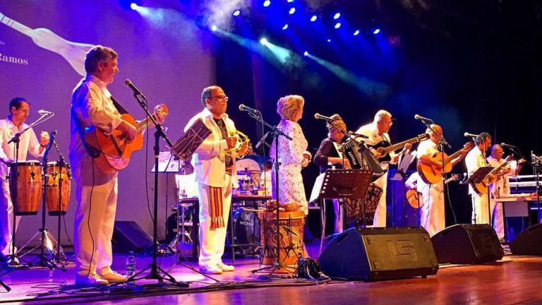No Dia da Mulher, Reviva Cultura resgatará as origens da música regional com Delinha e Grupo Acaba