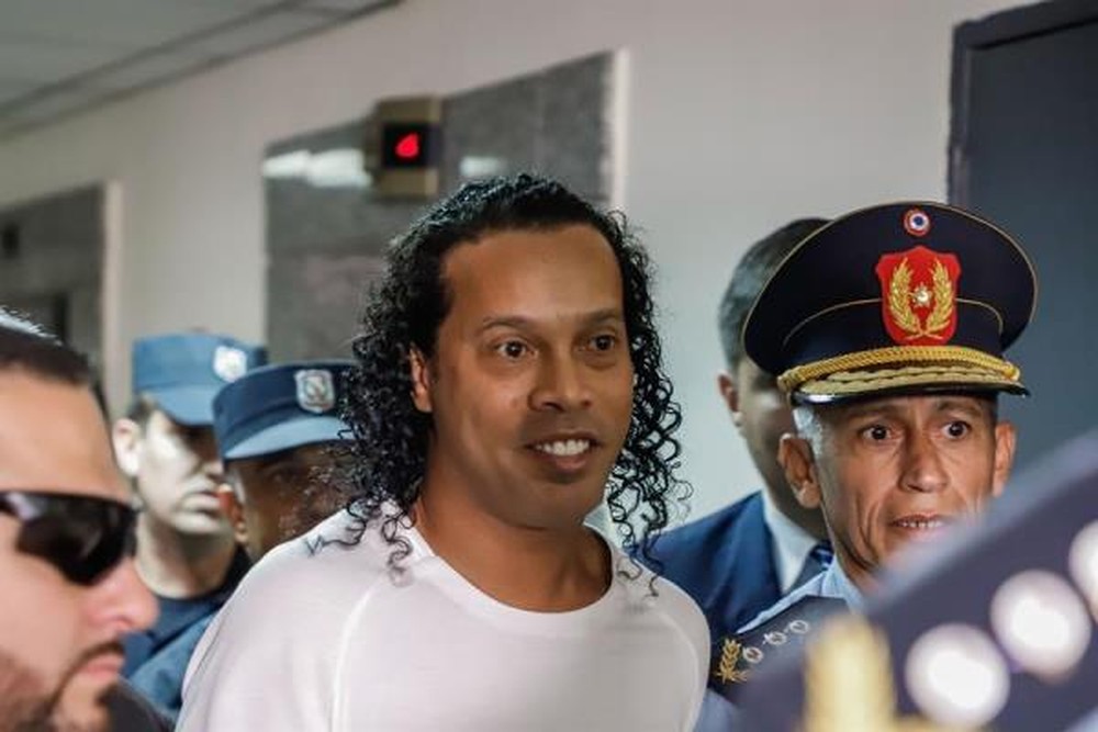 Cadeia ou liberdade: Ronaldinho Gaúcho decide destino no Paraguai neste sábado