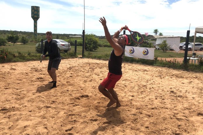 Curso em Rio Verde aborda pedagogia e iniciação ao beach tennis e futevôlei