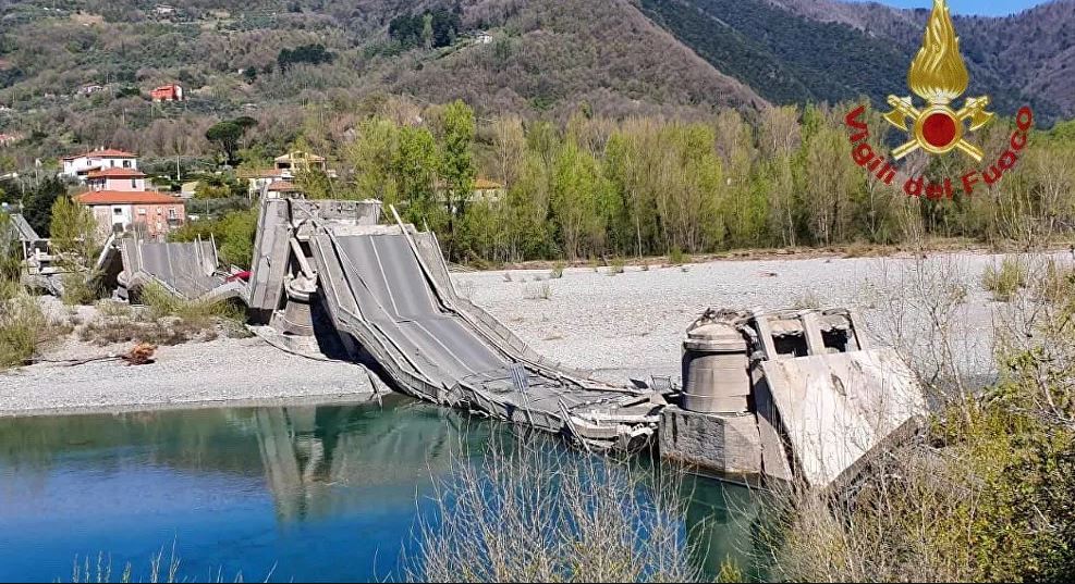 Ponte desaba por completo em região central da Itália