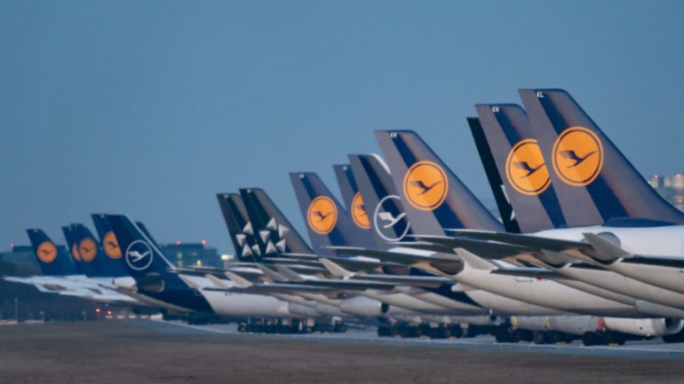 Lufthansa corta mil empregos administrativos