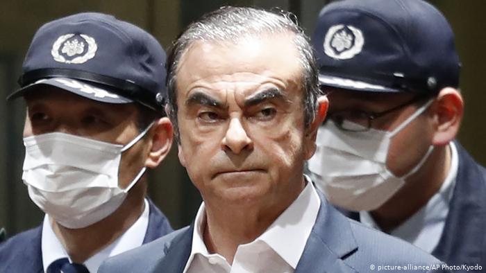 Quem são os acusados de ajudar ex-presidente da Nissan a fugir do Japão?