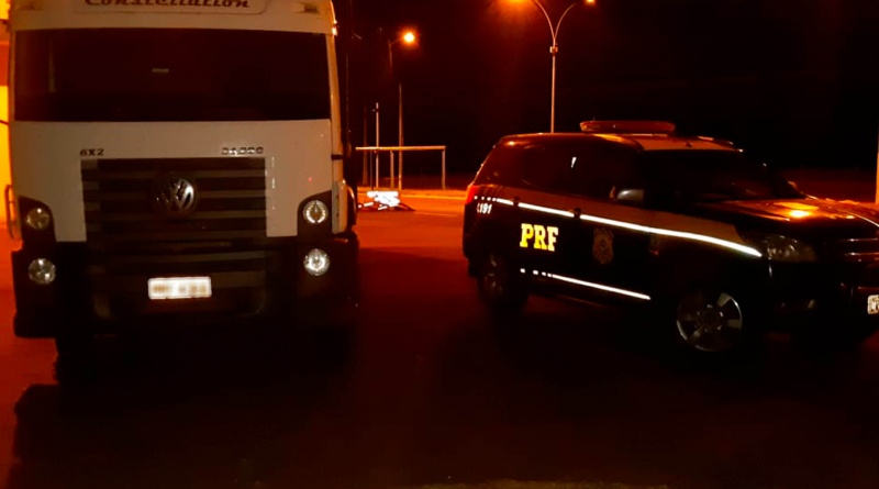 PRF recupera em Naviraí caminhão furtado há cinco anos em Minas Gerais