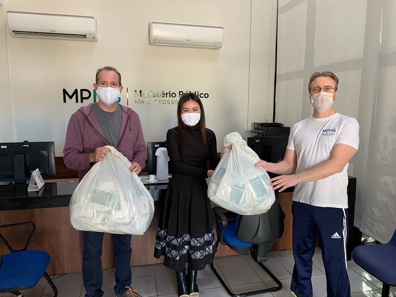 Projeto MP-Social de Dourados faz entrega de 500 máscaras laváveis a entidades de saúde