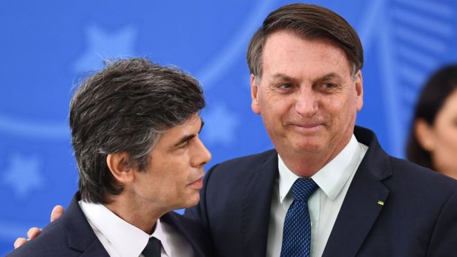 Três temas que expuseram racha entre Nelson Teich e Jair Bolsonaro