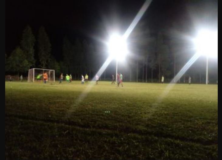 Iguatemi: Prefeitura está iluminando 03 campos de Futebol Suíço