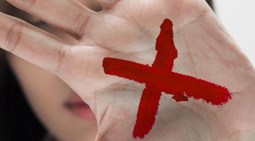 Farmácias de Itaquiraí aderem à campanha Sinal Vermelho Contra a Violência Doméstica