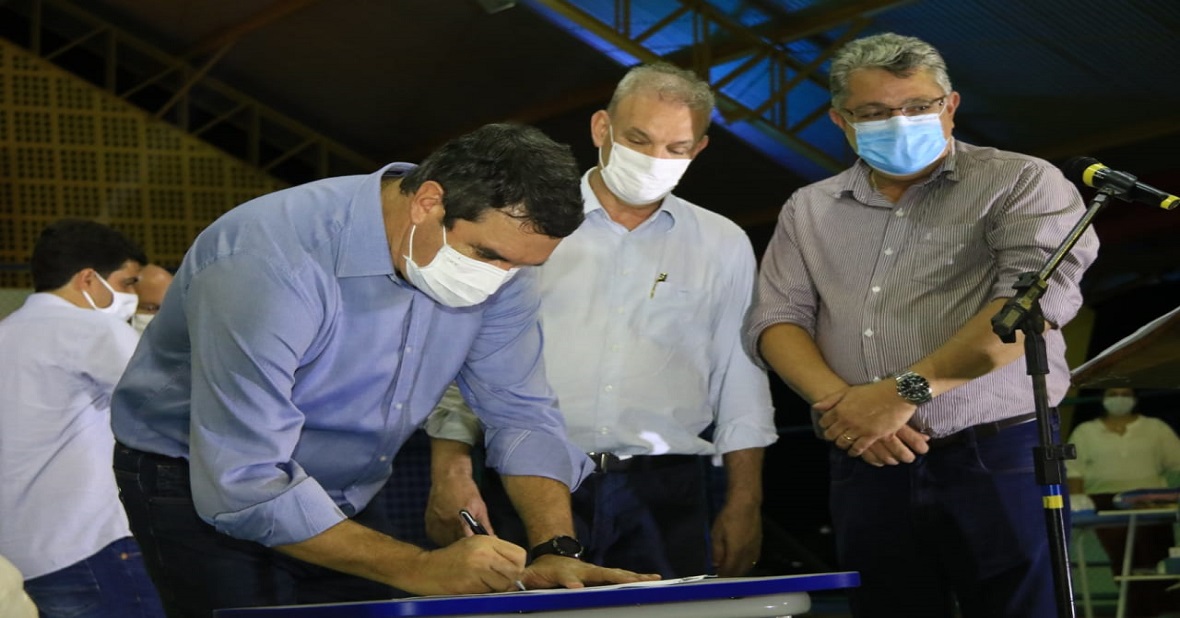 Governo anuncia reforma de hospital e assina obras de pavimentação em Nioaque