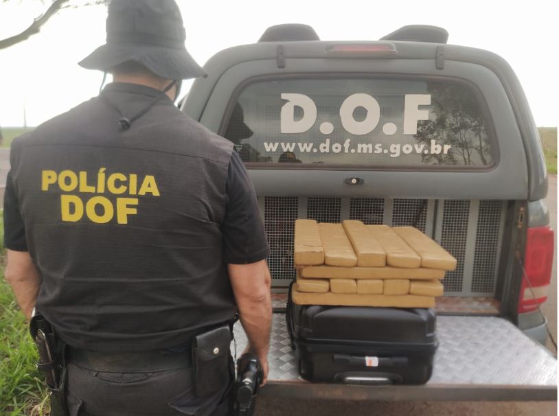 Operação Hórus: Passageiro de ônibus que seguia com maconha para Campo Grande foi preso pelo DOF