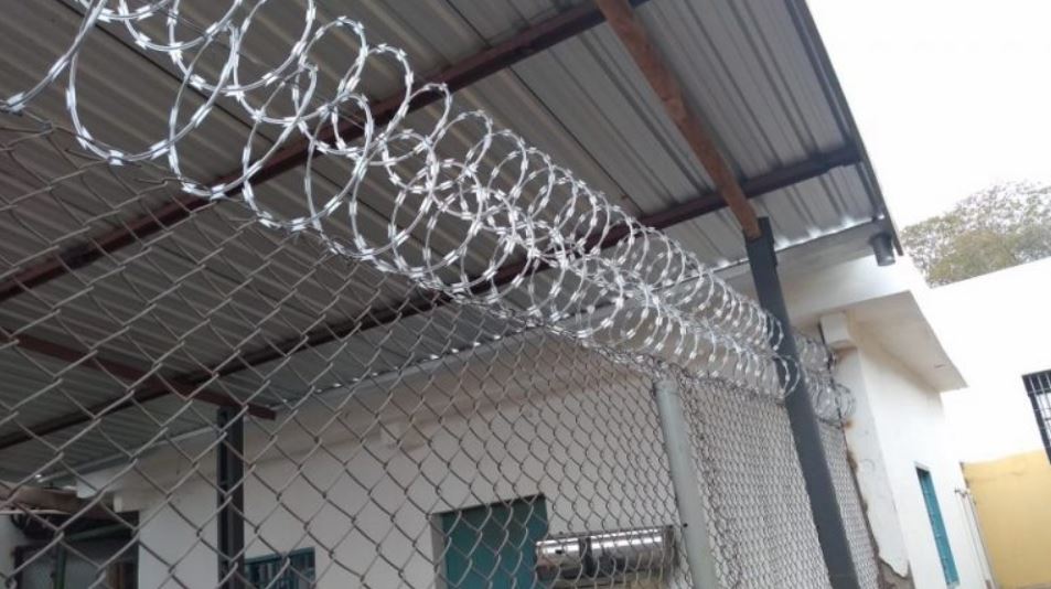 Presídio de Corumbá recebe cobertura de telas de metal nos pavilhões e instalação de concertinas