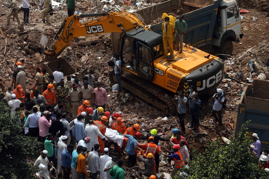 Derrocada em prédio na Índia provoca dezasseis mortos, trabalhos de resgate terminaram