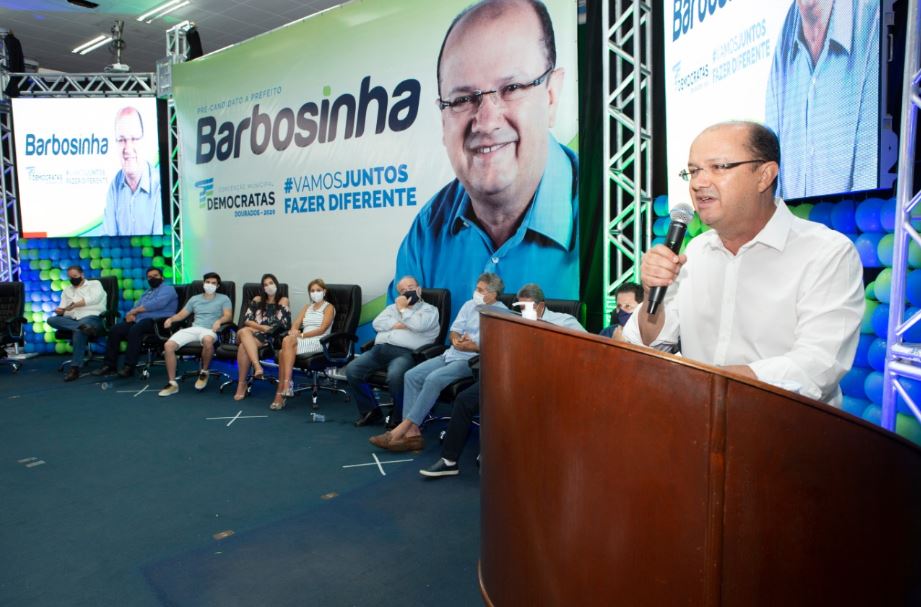 Barbosinha é aclamado pré-candidato a prefeito: “Desafio é projetar a Dourados múltipla do futuro”