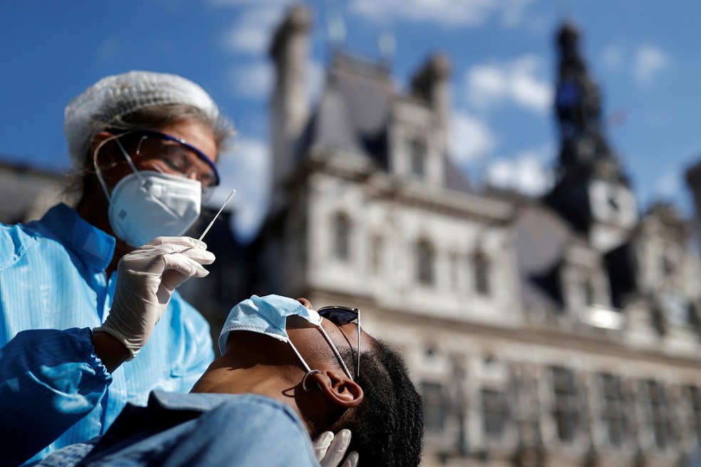 Crise econômica provocada pelo coronavírus leva 1 milhão de franceses à pobreza