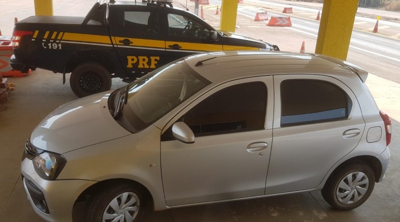 PRF recupera veículo adulterado em Coxim