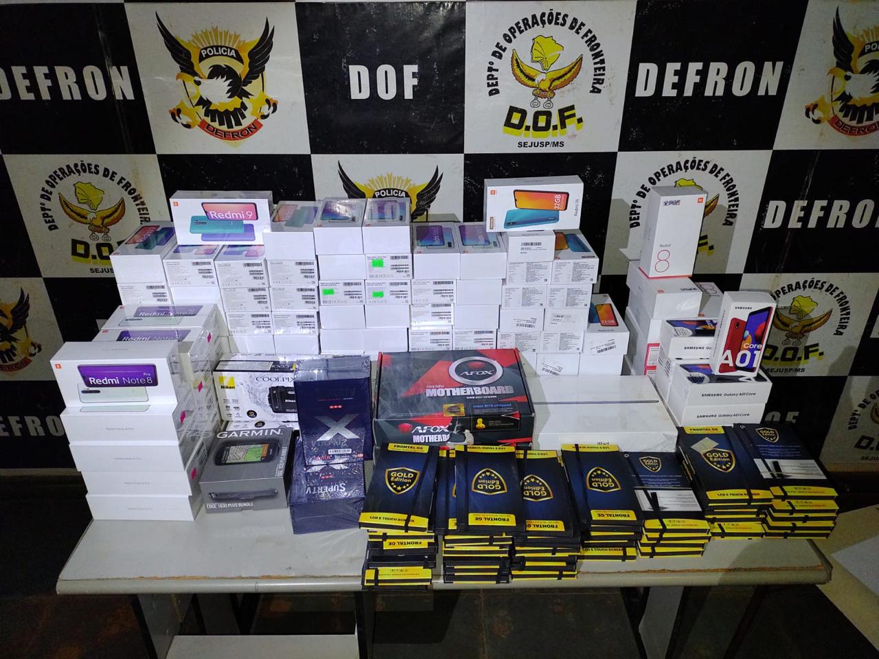 Veículos que seguiam para São Paulo com produtos ilegais foram apreendidos pelo DOF durante a Operação Hórus