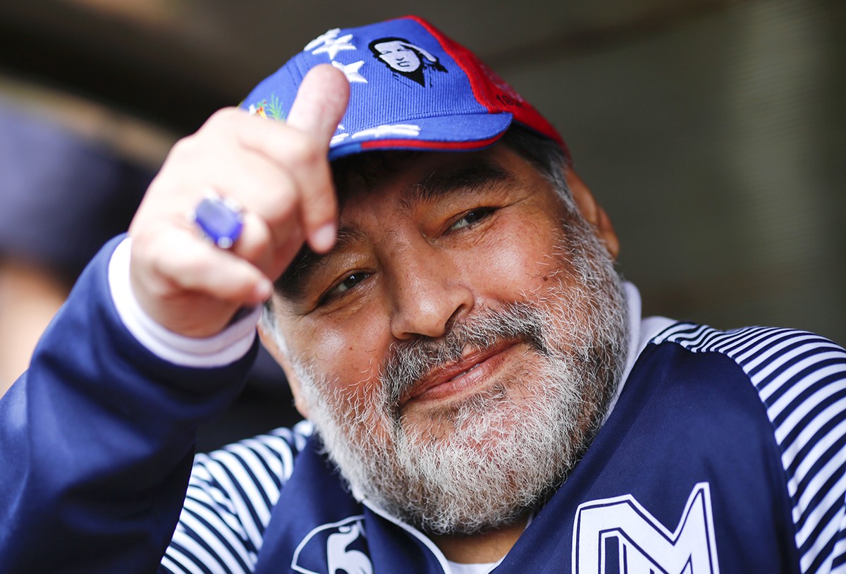 Diego Armando Maradona morre aos 60 anos depois de parada cardiorrespiratória