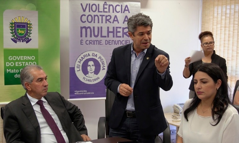 Rinaldo destaca ações de conscientização no combate à violência contra a mulher