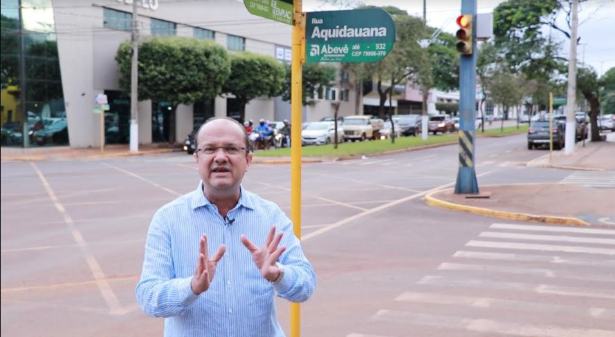 Barbosinha comemora obras de revitalização das ruas do quadrilátero central de Dourados