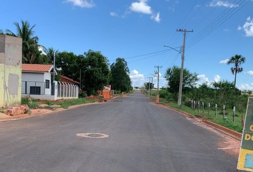 Com a chegada de mais asfalto no município Barbosinha reforça compromisso com Aparecida do Taboado