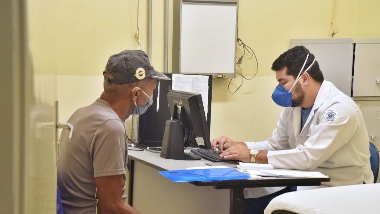 Prefeitura convoca novos médicos para reforçar enfrentamento à Covid-19