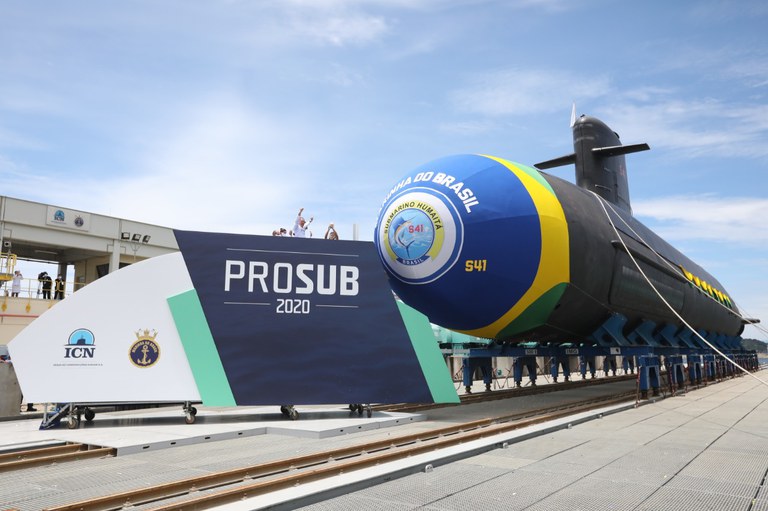Bolsonaro inaugura submarino Humaitá