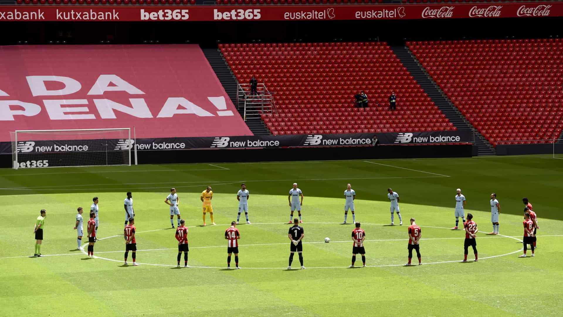 Jogador de 23 anos do Athletic Bilbao morre em acidente de carro