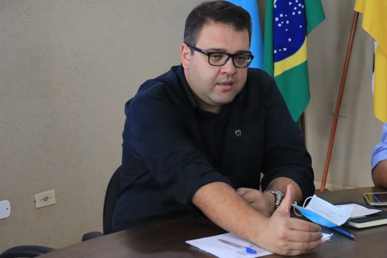 Dourados: Alan Guedes quita 85% da folha que ficou da gestão passada